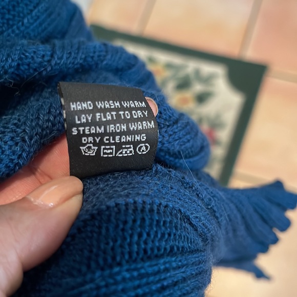 ELM by Matthildur NWT deep teal drop shoulder hi-lo mock neck. - Picture 8 of 12